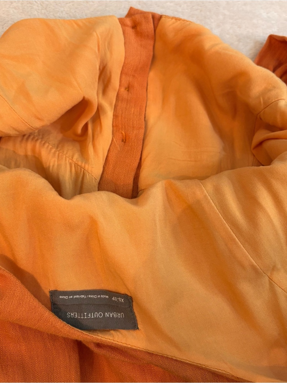 Urban Outfitters Pia Tiered Crinkle Orange Button-Front Romper Sz XS - Picture 8 of 9